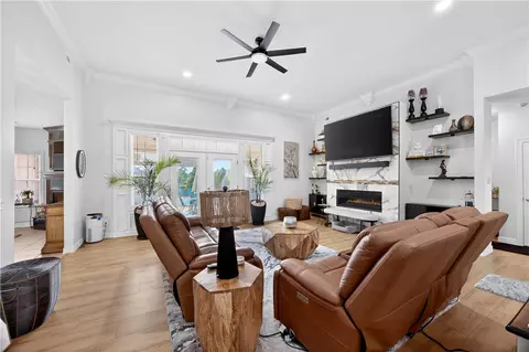 Living - 4752 Stonecrest Cir, Springdale, AR 72762 photo 1 of 2