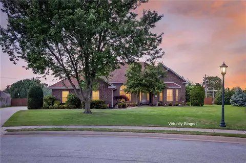4752 Stonecrest Cir, Springdale, AR 72762