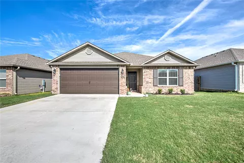 534 Woodcreek Loop, Lowell, AR 72745