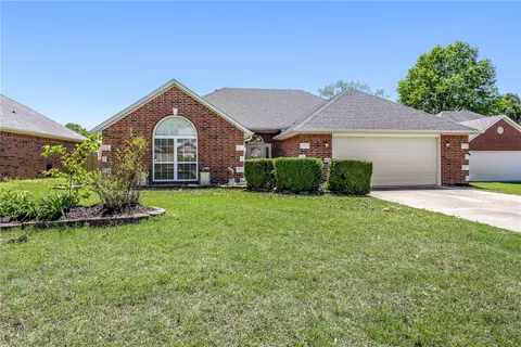 6112 Pleasant Pl, Rogers, AR 72758