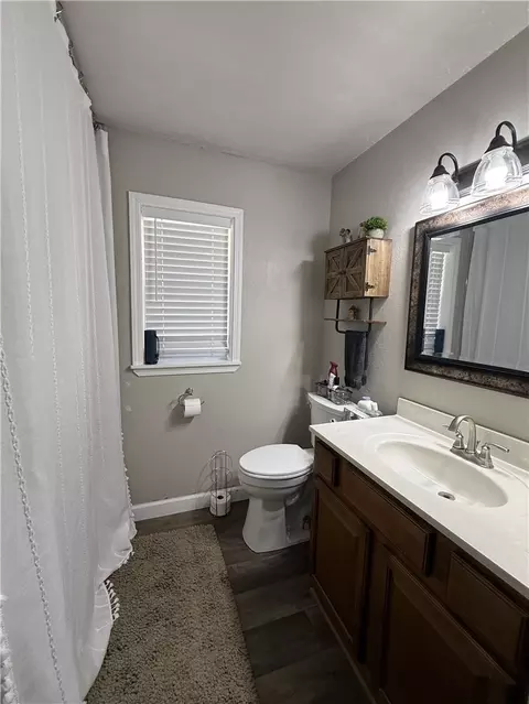 Bath - 75 Cherry St, Dover, AR 72837 photo 2 of 2