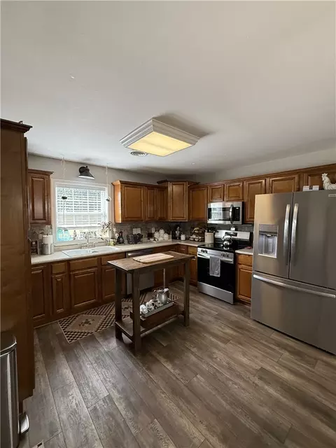 Kitchen - 75 Cherry St, Dover, AR 72837 photo 1 of 3
