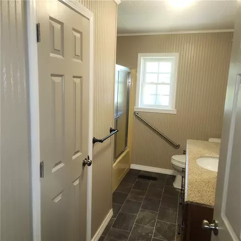 Bath - 933 Walnut Rd, Hector, AR 72843 photo 3 of 3