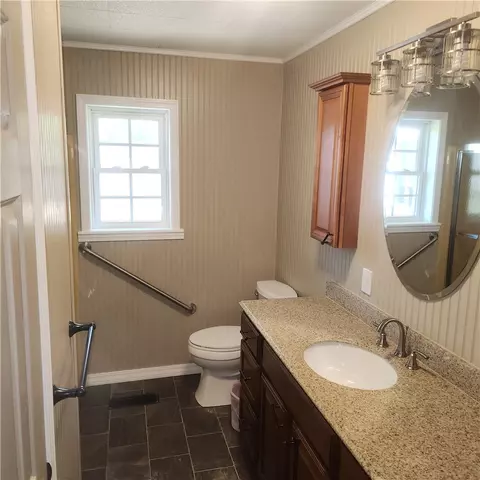Bath - 933 Walnut Rd, Hector, AR 72843 photo 2 of 3