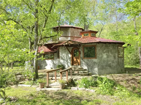 2014 County Road 323, Eureka Springs, AR 72632