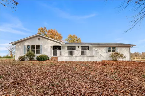 20846 Ar-16, Siloam Springs, AR 72761