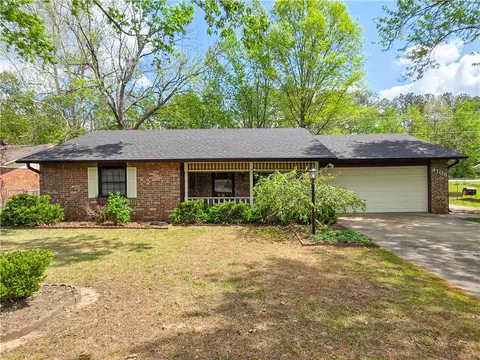 4105 Quapaw Cir, Springdale, AR 72764