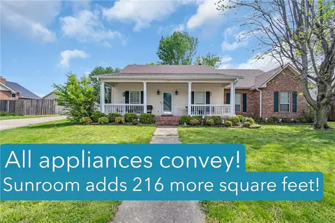 1109 N Quail Ter, Rogers, AR 72756
