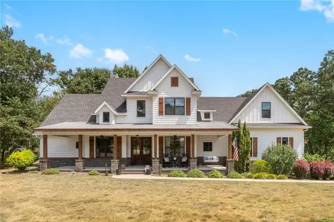 4205 Rainbow Farm Rd, Bentonville, AR 72713