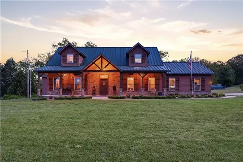 5315 Hayden Rd, Pea Ridge, AR 72751