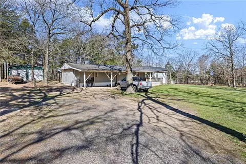 89 Huett Ln, Russellville, AR 72802