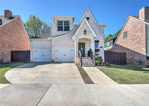 134 N Hawkstone Dr, Fayetteville, AR 72704