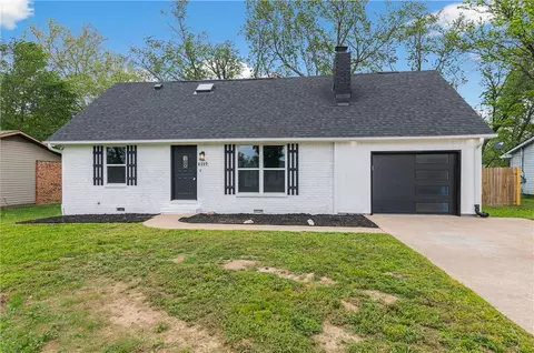 2107 Douglas St, Bentonville, AR 72712