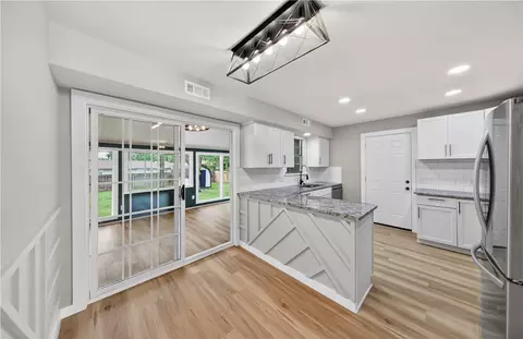 2107 Douglas St, Bentonville, AR 72712