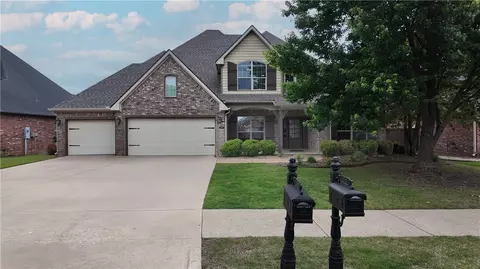 4904 SW Ridge Mont Rd, Bentonville, AR 72713