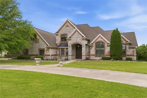 3618 Howard Nickell Rd, Fayetteville, AR 72704