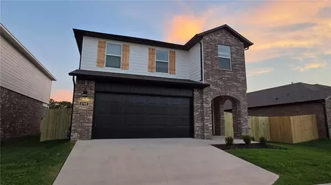 4759 W Folsom St, Fayetteville, AR 72704