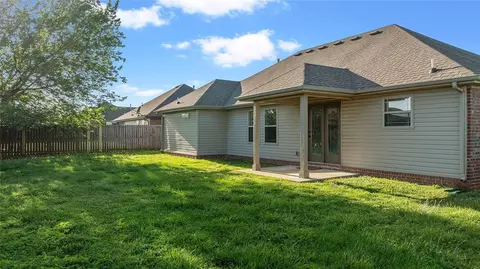 Exterior - 470 Torino Pl, Centerton, AR 72719 photo 4 of 5