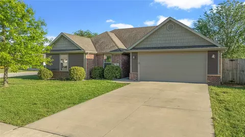 470 Torino Pl, Centerton, AR 72719