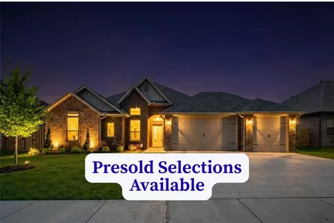 2404 Charles St, Pea Ridge, AR 72751