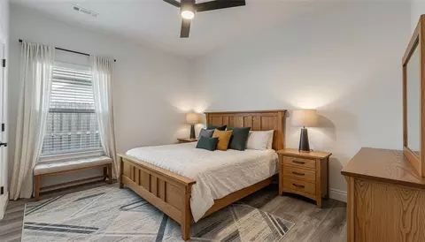 Bedroom - 1111 Pebble Pass, Centerton, AR 72719 photo 3 of 4