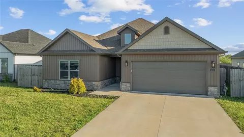 Exterior - 1111 Pebble Pass, Centerton, AR 72719 photo 5 of 5