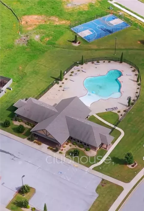 1410 Tuscany Dr, Centerton, AR 72719