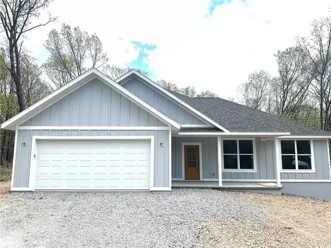 3 Croxton Ln, Bella Vista, AR 72715