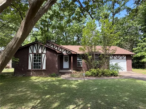 9 King Dr, Clarksville, AR 72830