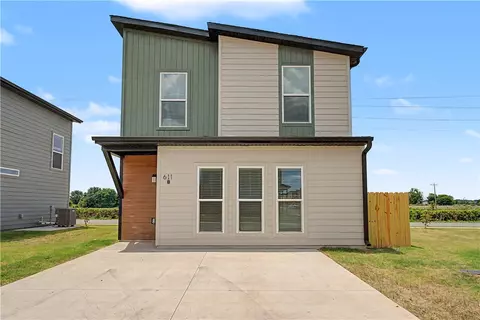 611 Apollo Ave, Bentonville, AR 72713