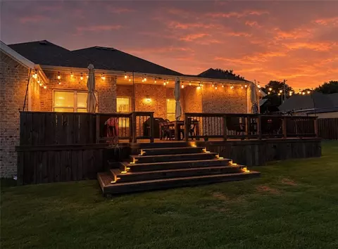 313 W Bush St, Prairie Grove, AR 72753
