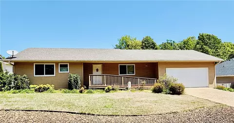 3 Charing Ln, Bella Vista, AR 72714
