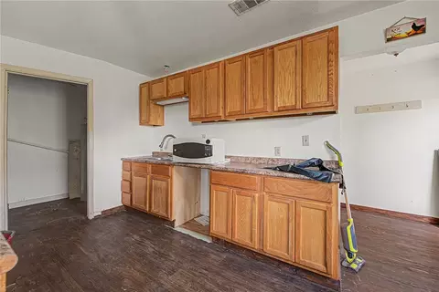 Kitchen - 11368 Hardeman Ln, Rogers, AR 72756 photo 1 of 1