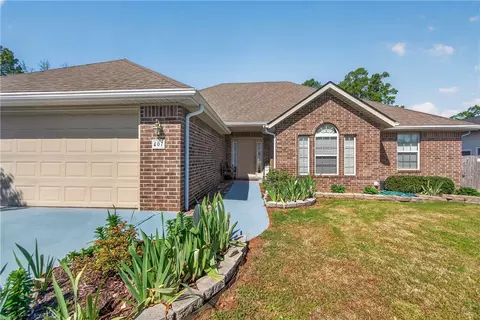 407 NW J St, Bentonville, AR 72712