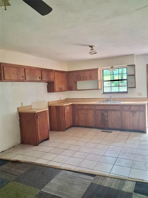 Kitchen - -- Nc 8389, Jasper, AR 72602 photo 1 of 2