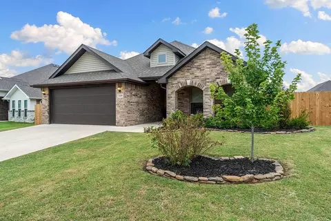 2420 England Ln, Pea Ridge, AR 72751