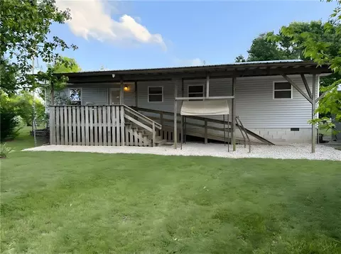 13735 Ua Beef Farm Rd, Fayetteville, AR 72704
