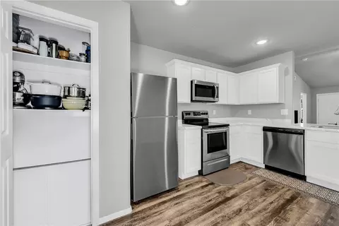 Kitchen - 1731 Hermitage Dr, Centerton, AR 72719 photo 1 of 1