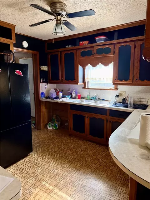 Kitchen - 514 E Short Mountain St, Paris, AR 72855 photo 1 of 3