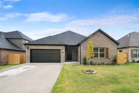 7105 SW High Meadow Blvd, Bentonville, AR 72713