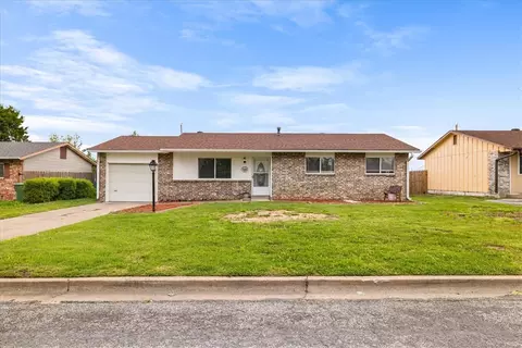 1405 W Beech Dr, Rogers, AR 72756