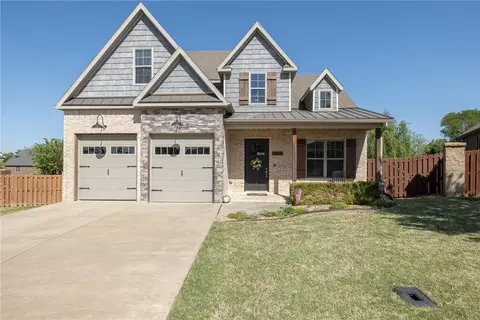 4607 W Buckeye Dr, Rogers, AR 72758