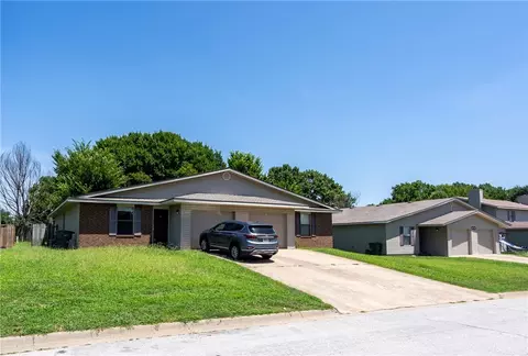 3468 Harvard St, Fayetteville, AR 72704