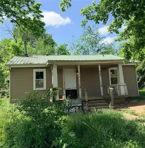 315 Gear St, Yellville, AR 72687