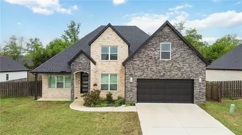 1541 Bristol Ln, Centerton, AR 72719