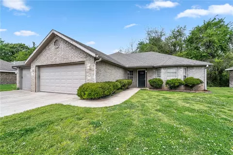 202 Hunter Allen, Springdale, AR 72764
