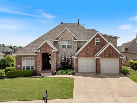 6704 W Shadow Valley Rd, Rogers, AR 72758