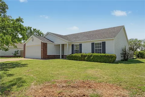 1100 Tunbridge Dr, Bentonville, AR 72712