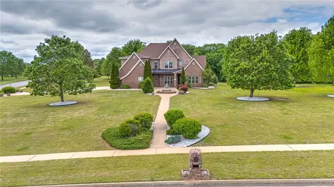 3640 W Howard Nickell Rd, Fayetteville, AR 72704