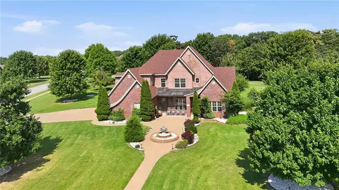 3640 W Howard Nickell Rd, Fayetteville, AR 72704